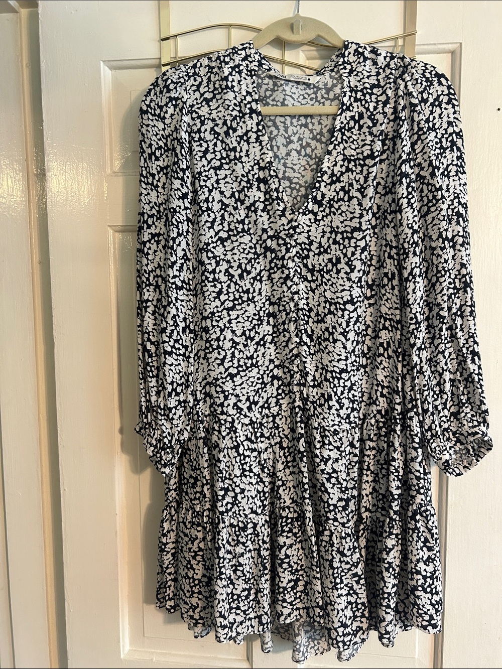 Zara Black & White Printed V-Neck Dress